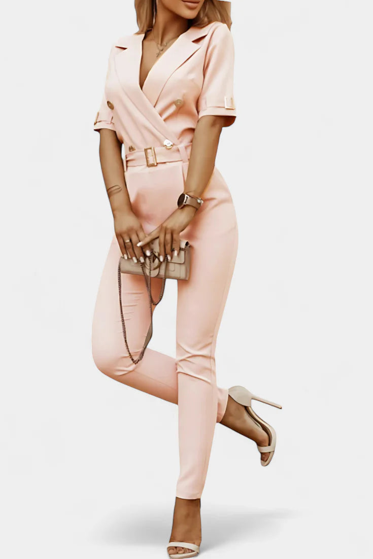 Vivienne Mono con Elegancia Sin Esfuerzo