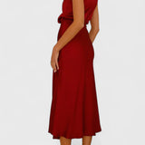 Rina Vestido Elegante de Cuello Halter Drapeado