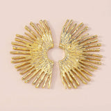 Pendientes de metal con borde ondulado