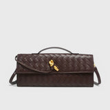 Melanie Clutch con Detalle de Nudo Dorado