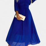 Dorina Vestido Midi Elegante con Escote en V y Mangas Livianas