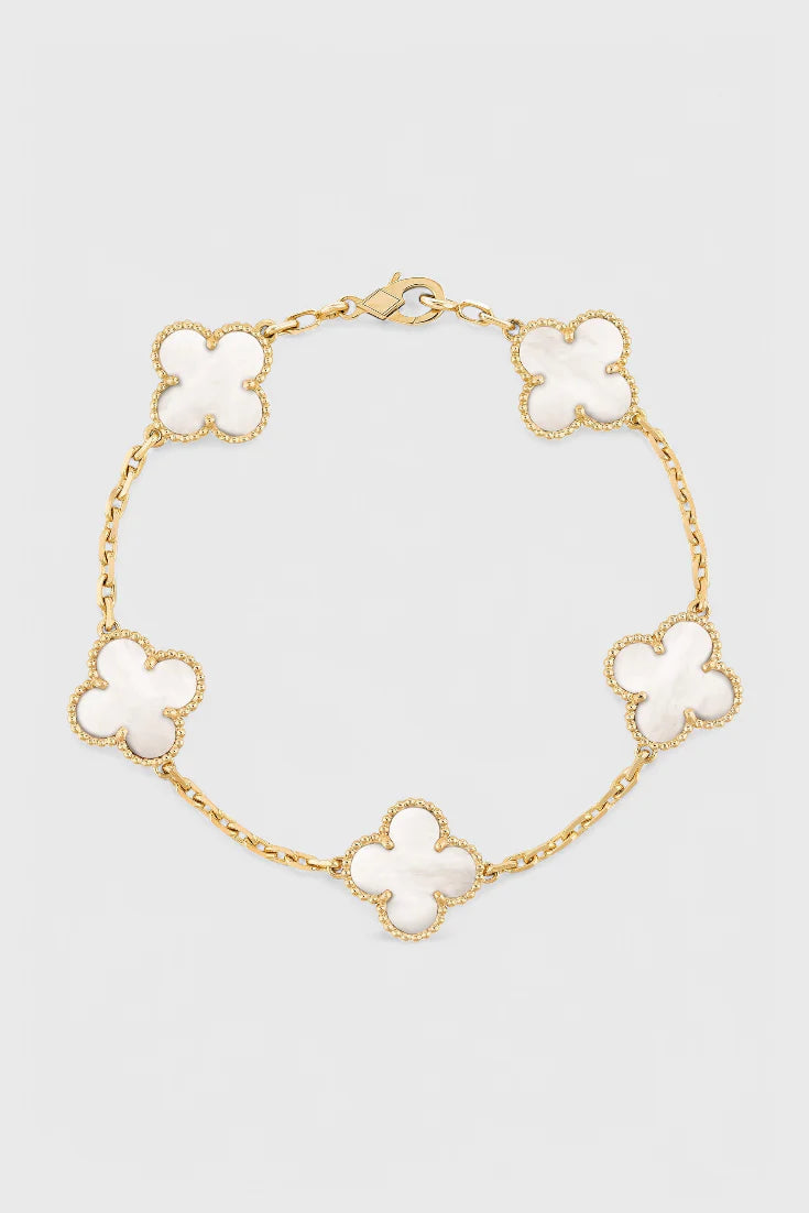 Pulsera con Motivo de Trébol y Elegancia Baño de Oro