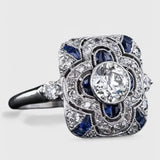 Anillo de Plata Vintage con Elegancia de Zirconia Azul