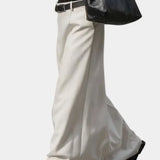 Ada Falda H-Line Lisa con Estilo Urbano Moderno