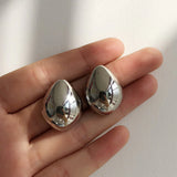 Pendientes Metálicos en Forma de Gota
