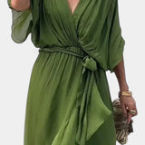 Luisa Vestido Largo con Escote en V y Corte Flowy