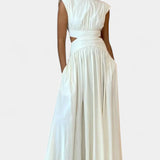 Jocelyn Conjunto Largo Minimalista con Escote Alto y Abertura Lateral