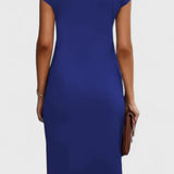 Katrina Vestido Midi Atemporal con Cuello Redondo y Detalle Drapeado