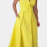 Beverly Vestido Blazer Sin Mangas con Corte A y Botones