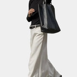 Ada Falda H-Line Lisa con Estilo Urbano Moderno