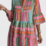 Gina Vestido Boho Corto Bordado con Escote en V y Mangas Acampanadas